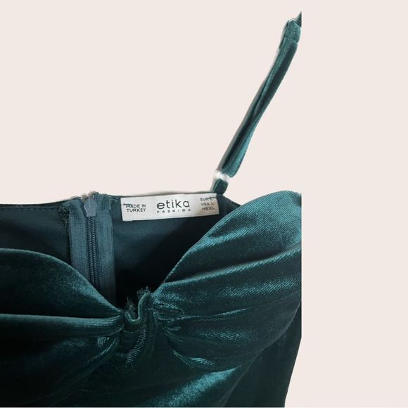 Green velvet and black satin mini dress - Picture 4 of 5